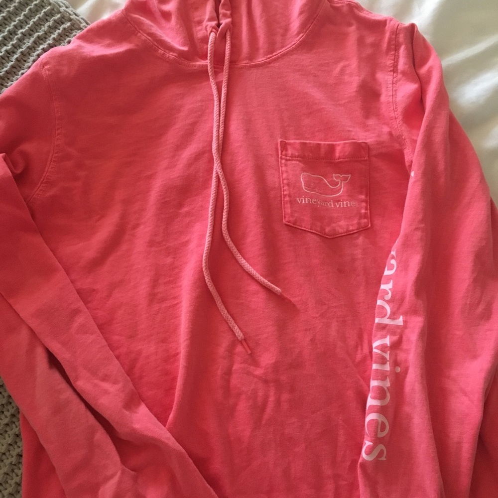 Vineyard vines hoodie